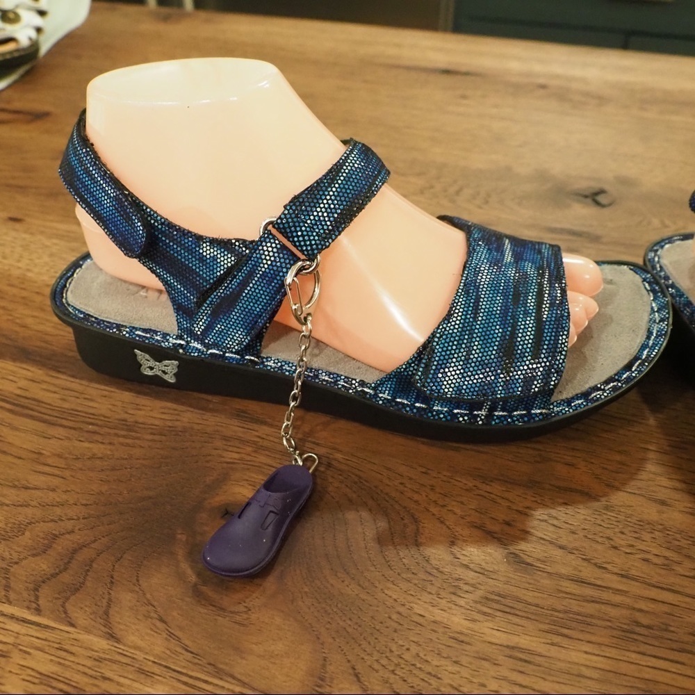 NIB ALEGRIA Patti 38 blue metallic leather sandal - Picture 10 of 16